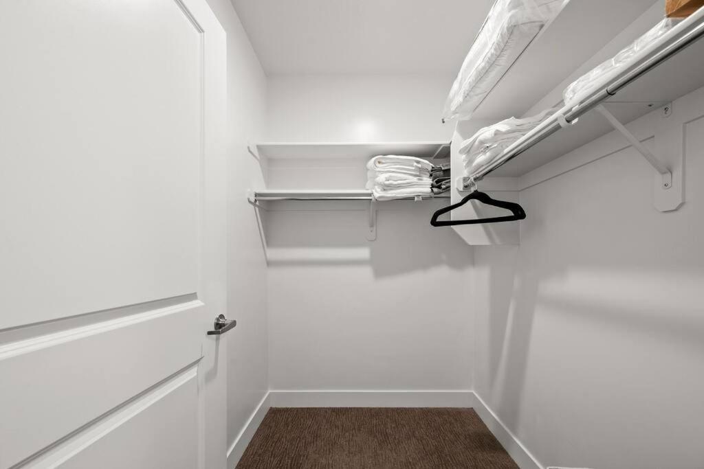 Luxurious Retreat In Slc Apartment Salt Lake City Bagian luar foto